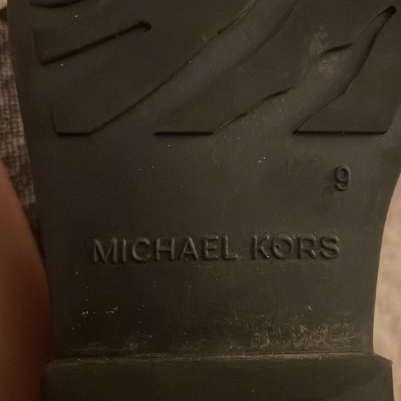Micheal kors boots - Picture 5 of 11